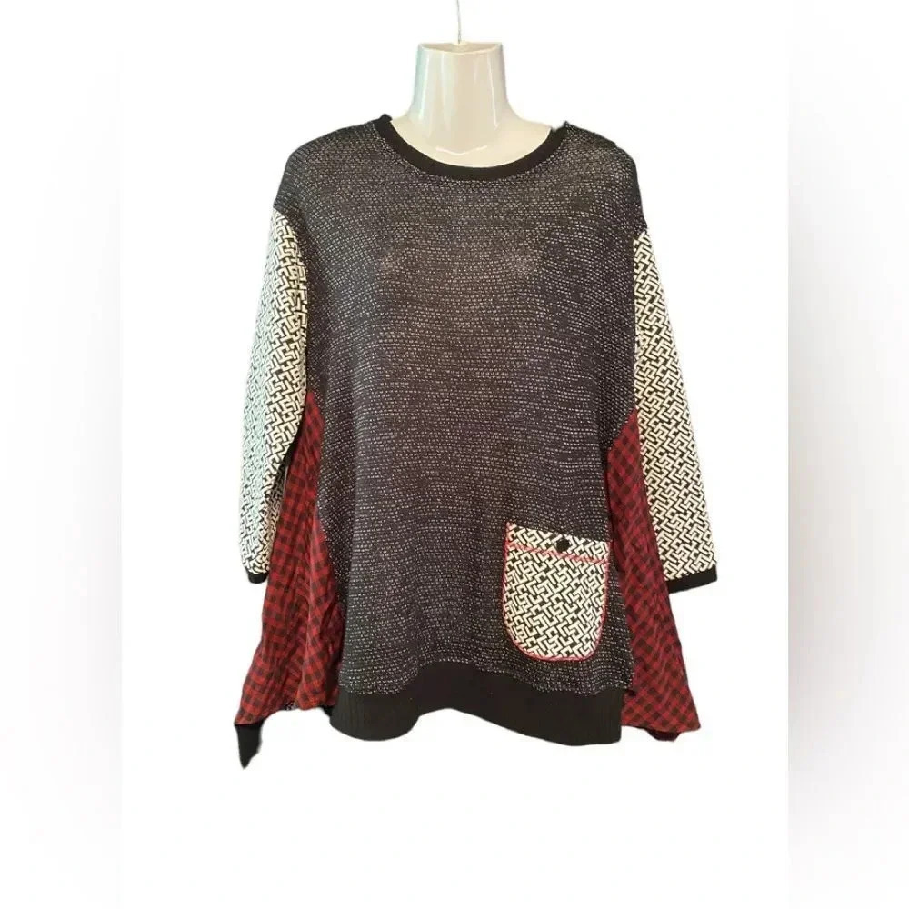John Mark Black, White & Red Mixed-Pattern Crew Neck Sweater